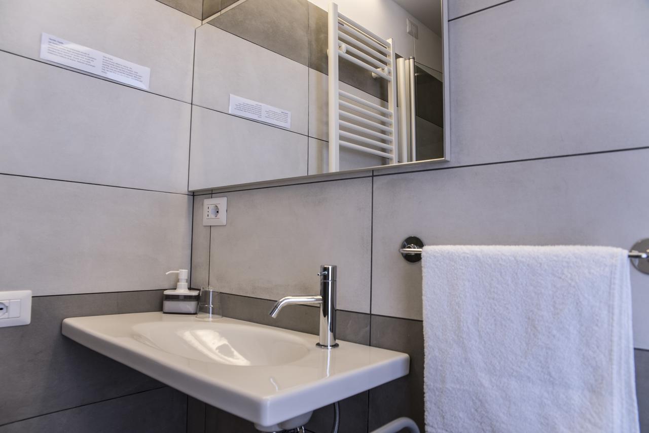 B&B Attico 33 Palermo Bagian luar foto